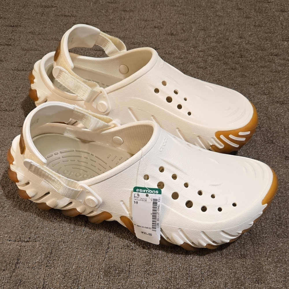 CROCS White and Tan Water Shoes. Men Size 10
